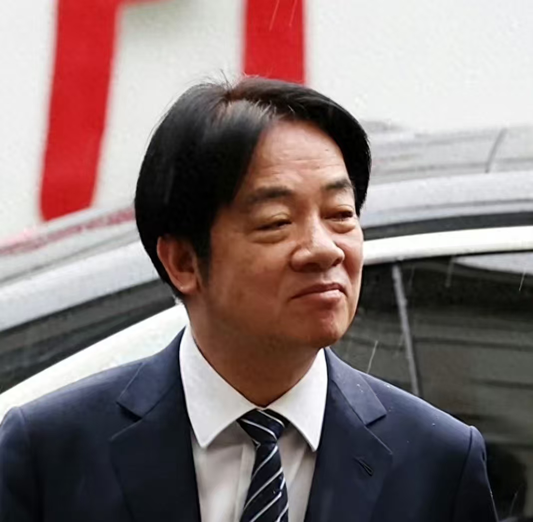 东部战区破袭夺港割裂赖某人嘴上说没事，估计转头又要去买逃跑专座了，他还是太怕“斩