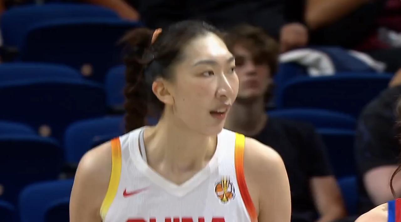加时逆转捷克，74‑70艰难过关，赢球依旧难掩问题
中国女篮经过加时苦战，74‑