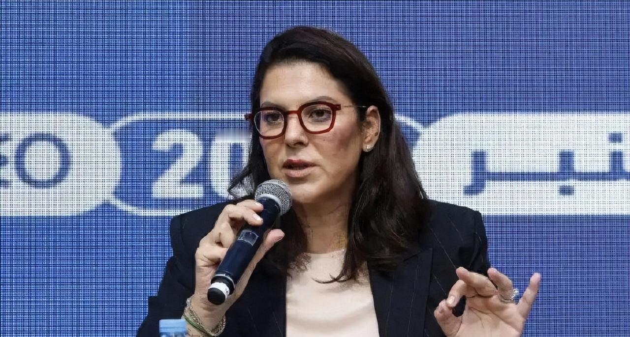 国王钦点！摩洛哥诞生首位女首相，刚上台就接下200亿世界杯“军令状”
 
摩洛哥