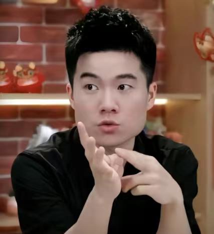 董宇辉曾说卖的货都会去验厂，没想到被优思益打脸了！优思益被曝光是假洋品牌，把董宇