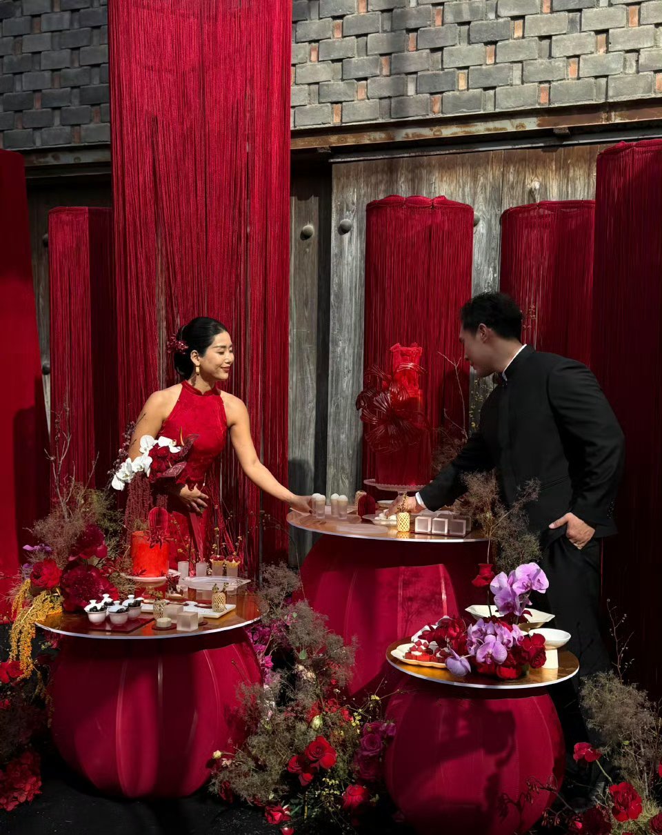 马伯骞弟弟婚礼 其实真正的少爷小姐都是很谦虚，性格很好的，而且去年不是就结过一次