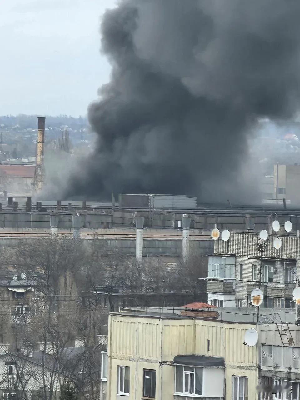 乌克兰当局发射91架自杀式无人机，试图暗杀俄罗斯总统，在别尔哥罗德州的官邸。乌克