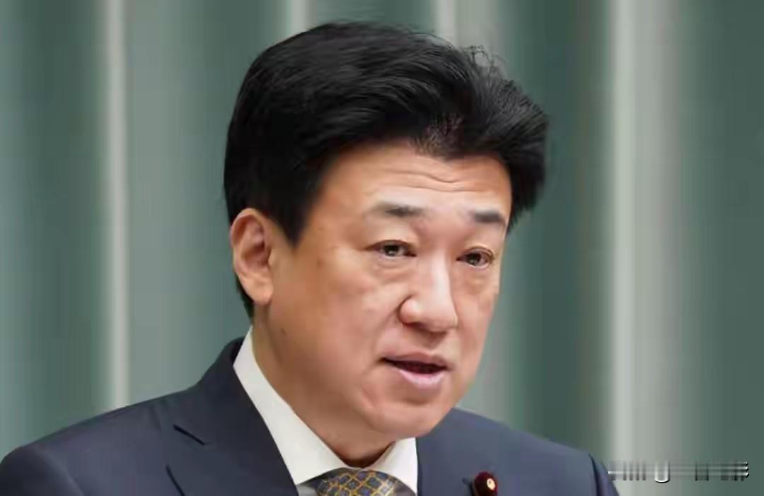 “断断续续航行”都能拿出来说事，木原稔也是有点没话找话了。
 
6月29号的记者