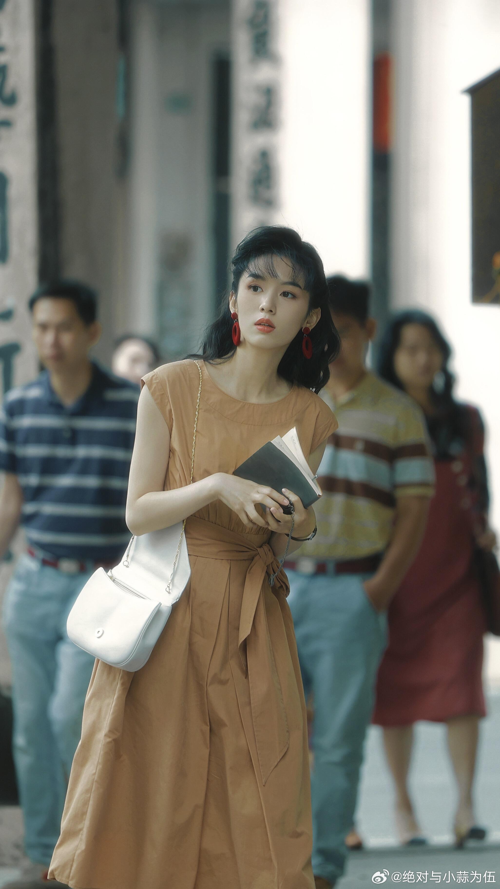 周也周也夏晓兰六边形战士比周也更抽象的是夏晓兰 夏晓兰简直是六边形战士！能搞抽象