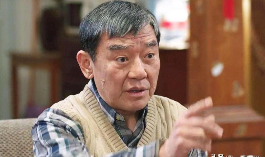 1990年，自台湾回大陆寻亲的李立群，几经辗转，终于在河南老家找到了同父同母的哥