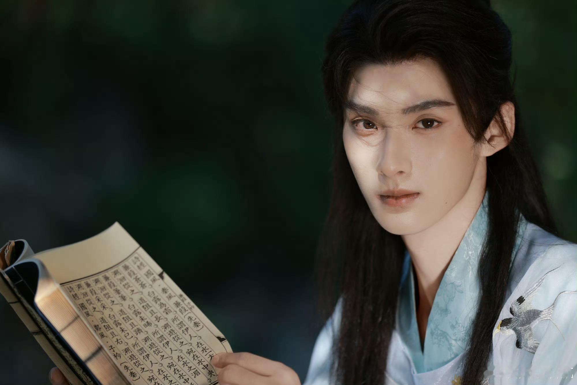 演员李启航  💚⛵️ 李启航 💚⛵️ 李启航未来可期“以初心为帆，开启星途新