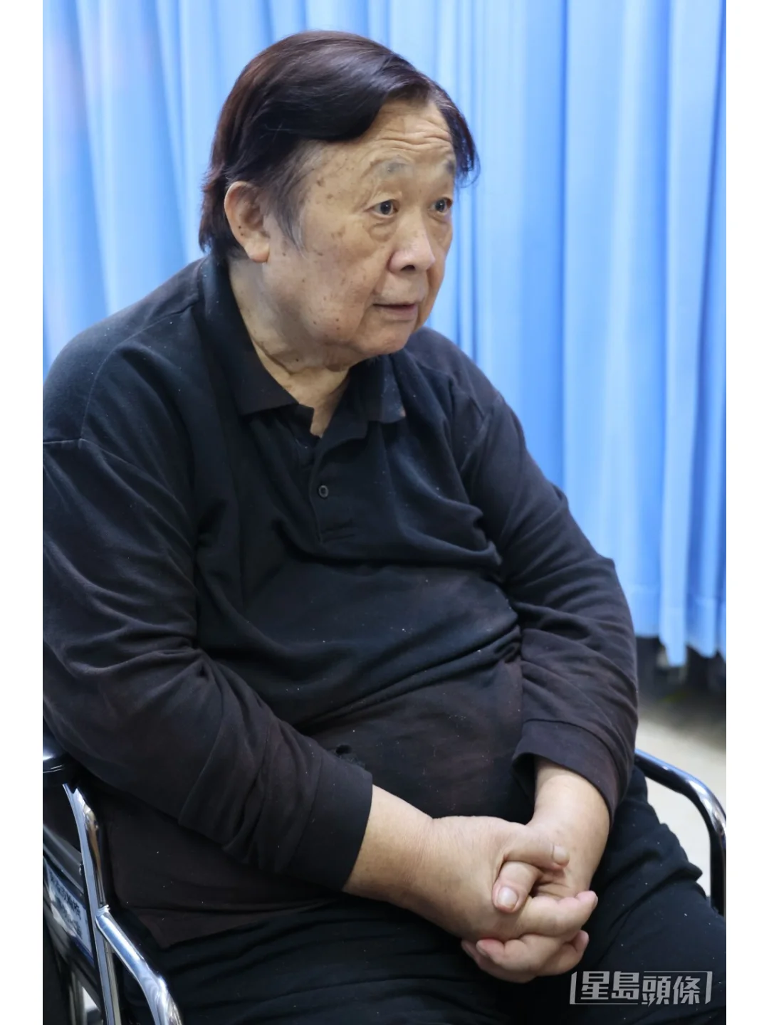 秦煌靠救济温饱，小30岁情人不愿花钱来探望