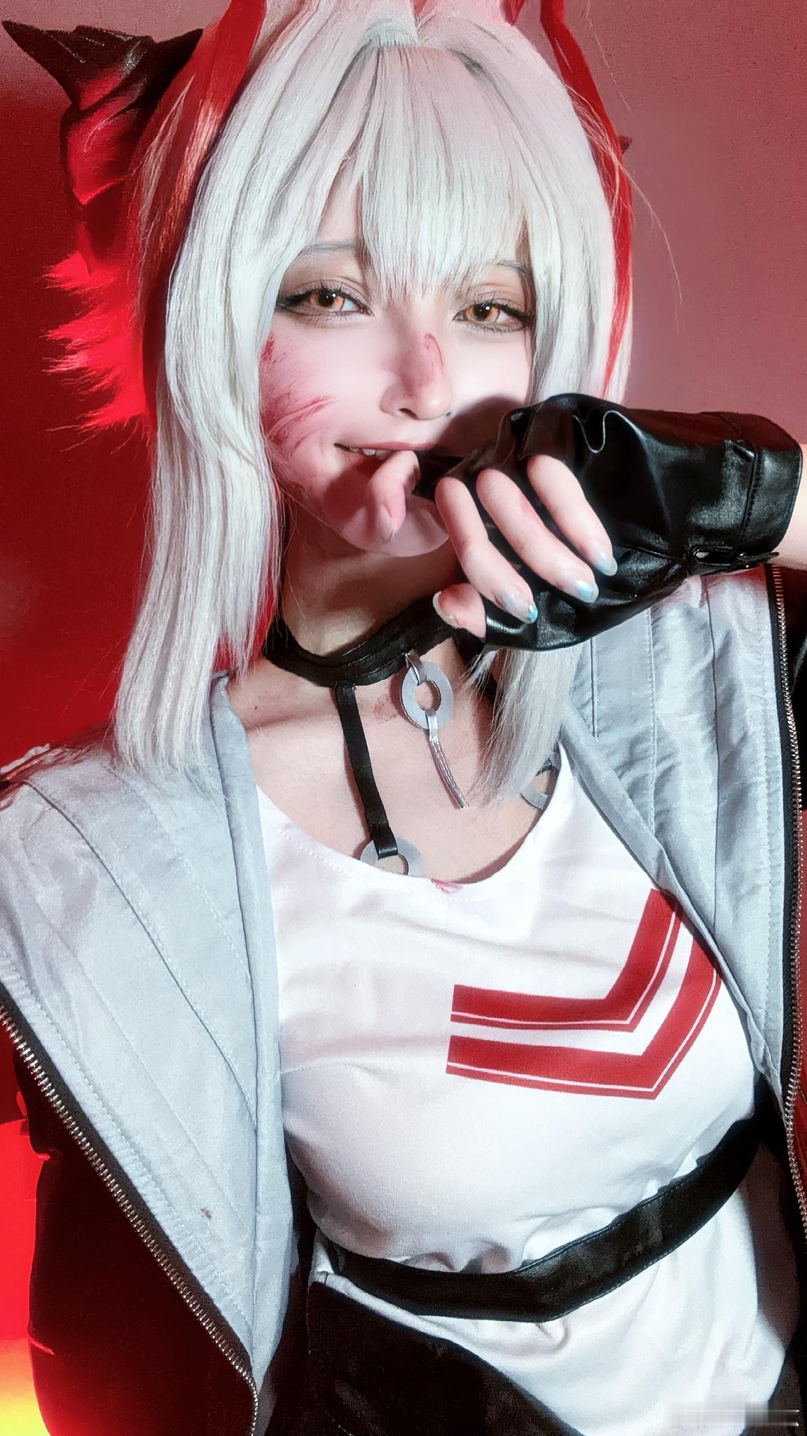 #明日方舟[超话]##明日方舟cos##cosplay##万圣二点五次元入口# 