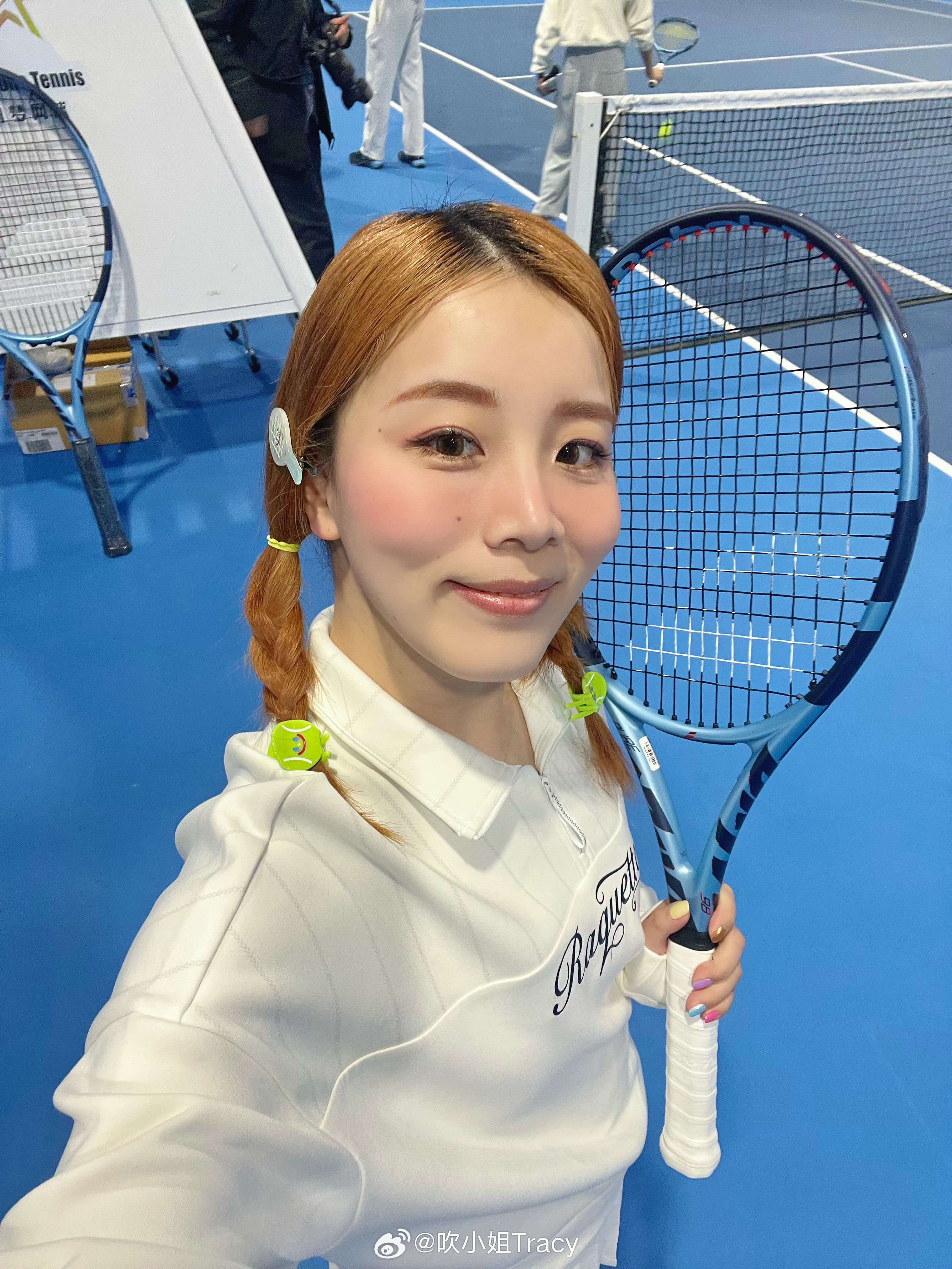 娜姐气场太强大了👍🏻在她旁边我像个小学生😝今年打球动力拉满了！！！ 