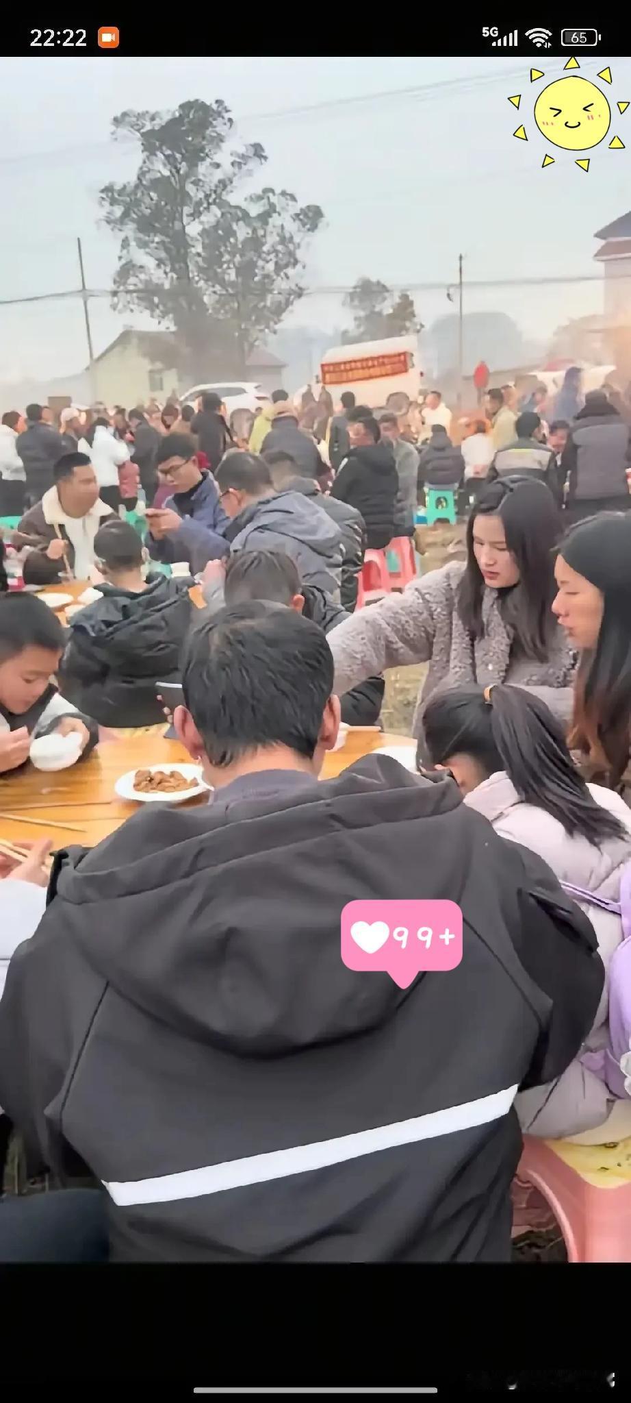 春晚越来越冷清，合川杀猪宴却火遍全网，答案很简单：大家要的不是花里胡哨的娱乐，是