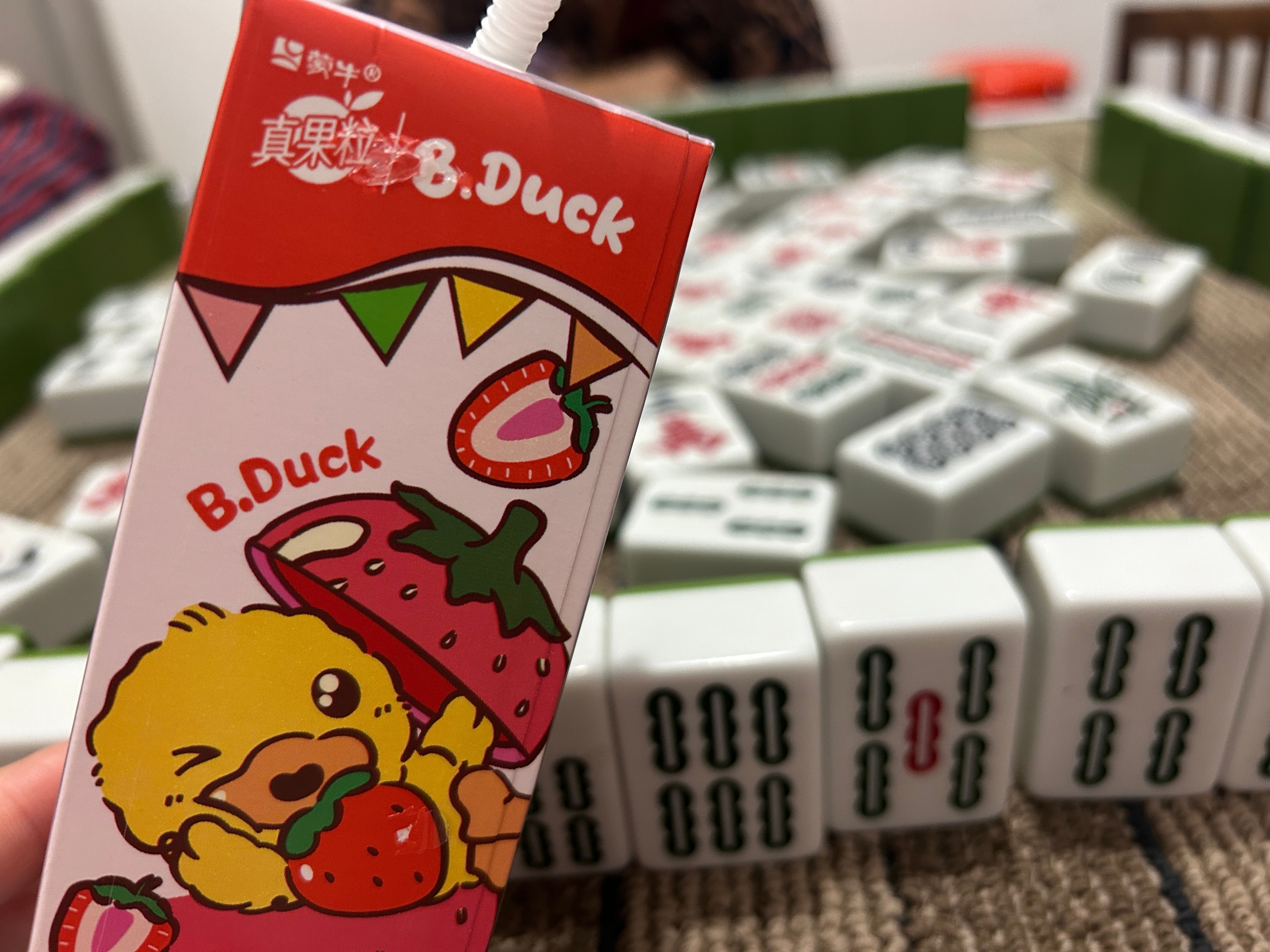 吃了晚饭  和姥姥一起码长城热闹又开心年纪大了熬不住九点半就乖乖睡觉安稳又踏实新