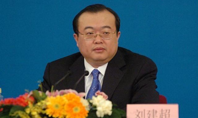 中美是战是和？中国高层明确表态，美媒：中国已3个月没买美国油。美国这下彻底急了，