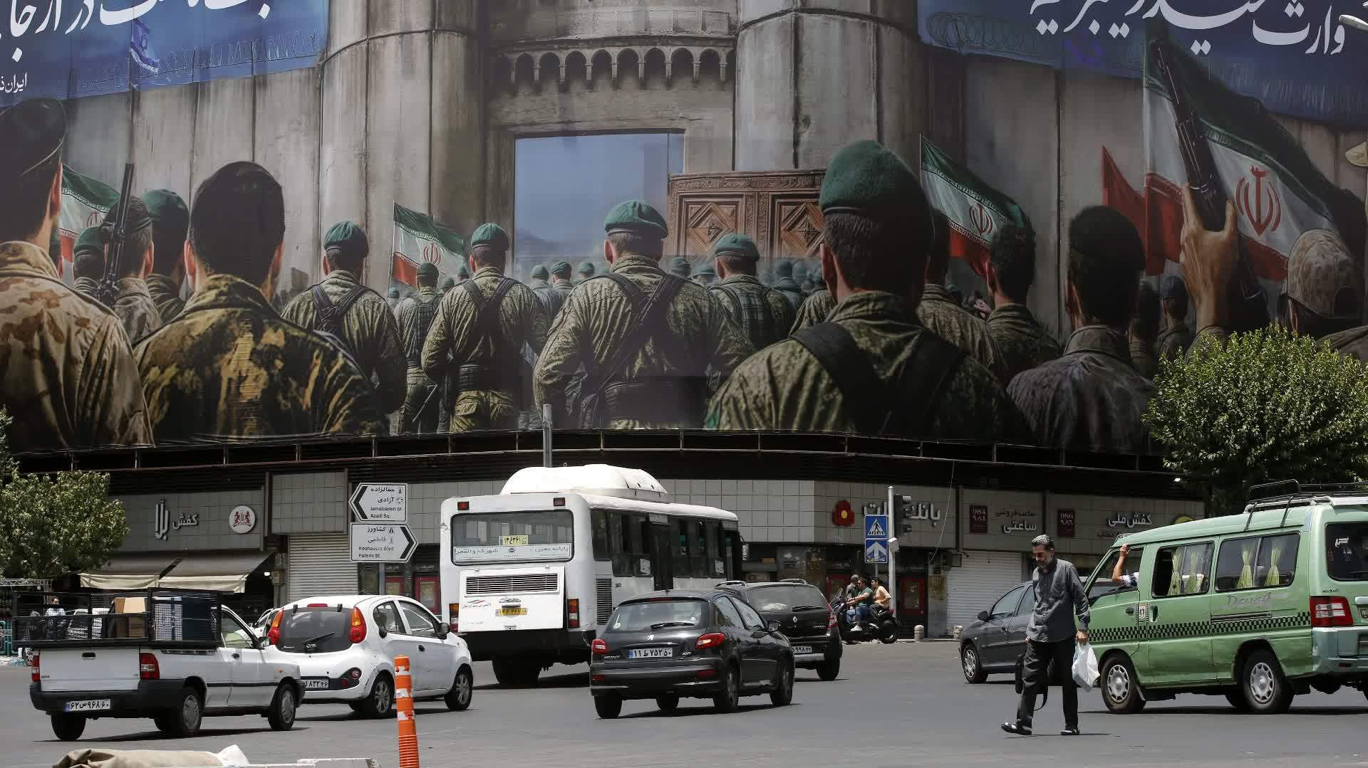 伊朗宣布摧毁一个与美国和以色列情报机构关联的间谍网络。伊朗伊斯兰革命卫队称，经过