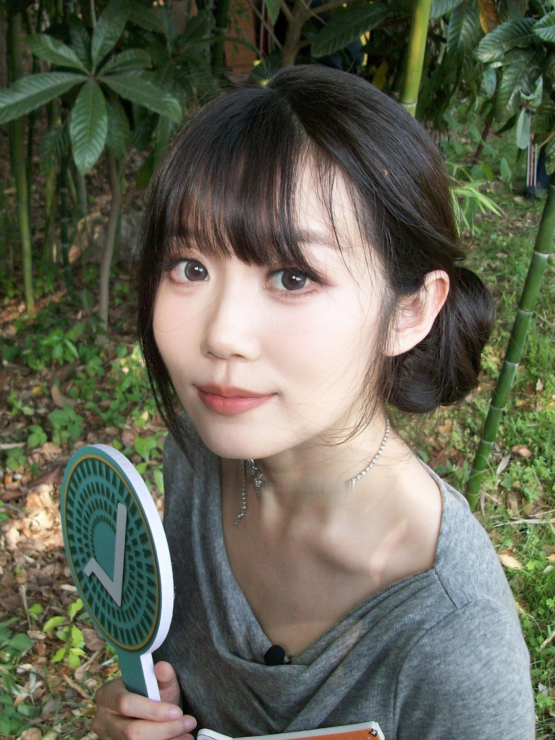看完粽子脱口秀眼泪流了满脸脱口秀和Ta的朋友们 笑着笑着就被戳中了，芳芳的南方是