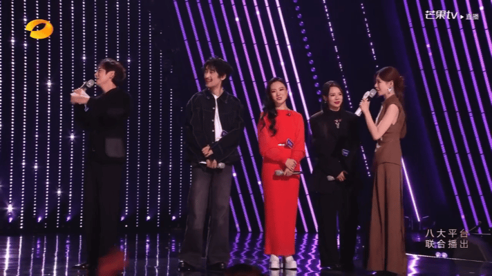 华晨宇 这次我们真的争论很久何炅都瘫地上等结果了，三位评审为选手晋级吵到白热化，