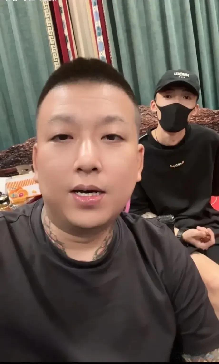 【东方阿保会帮天津李四补税吗？】李舒克透露各大网红将面临新一轮版补税潮，驴家骡子