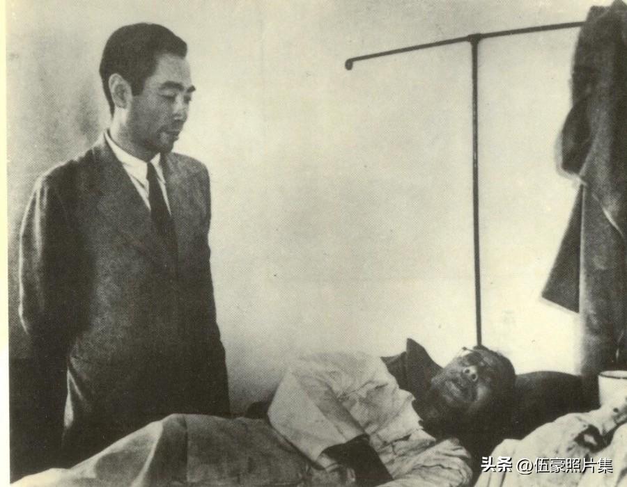 【周总理历史上的今天——6月23日】
1946年6月23日，​上海五万人示威游行