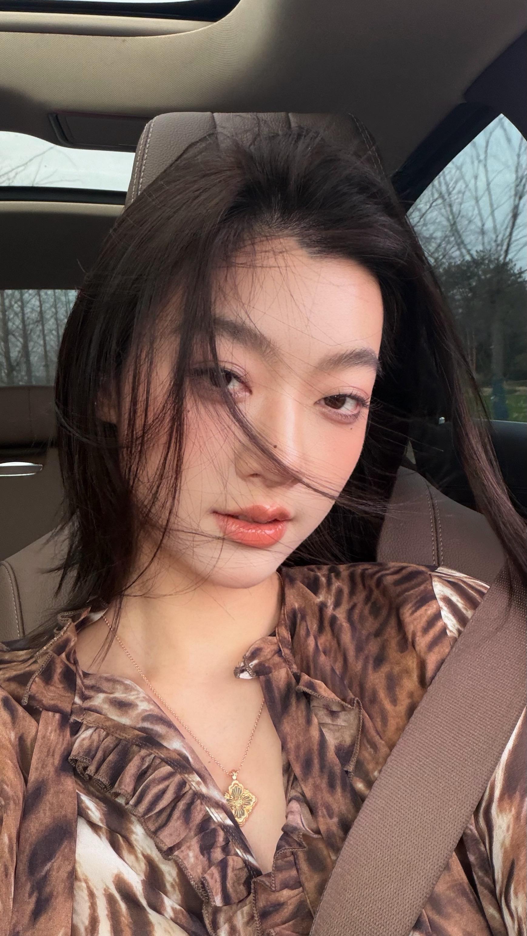 希望有人觉得认识我是件幸福的事