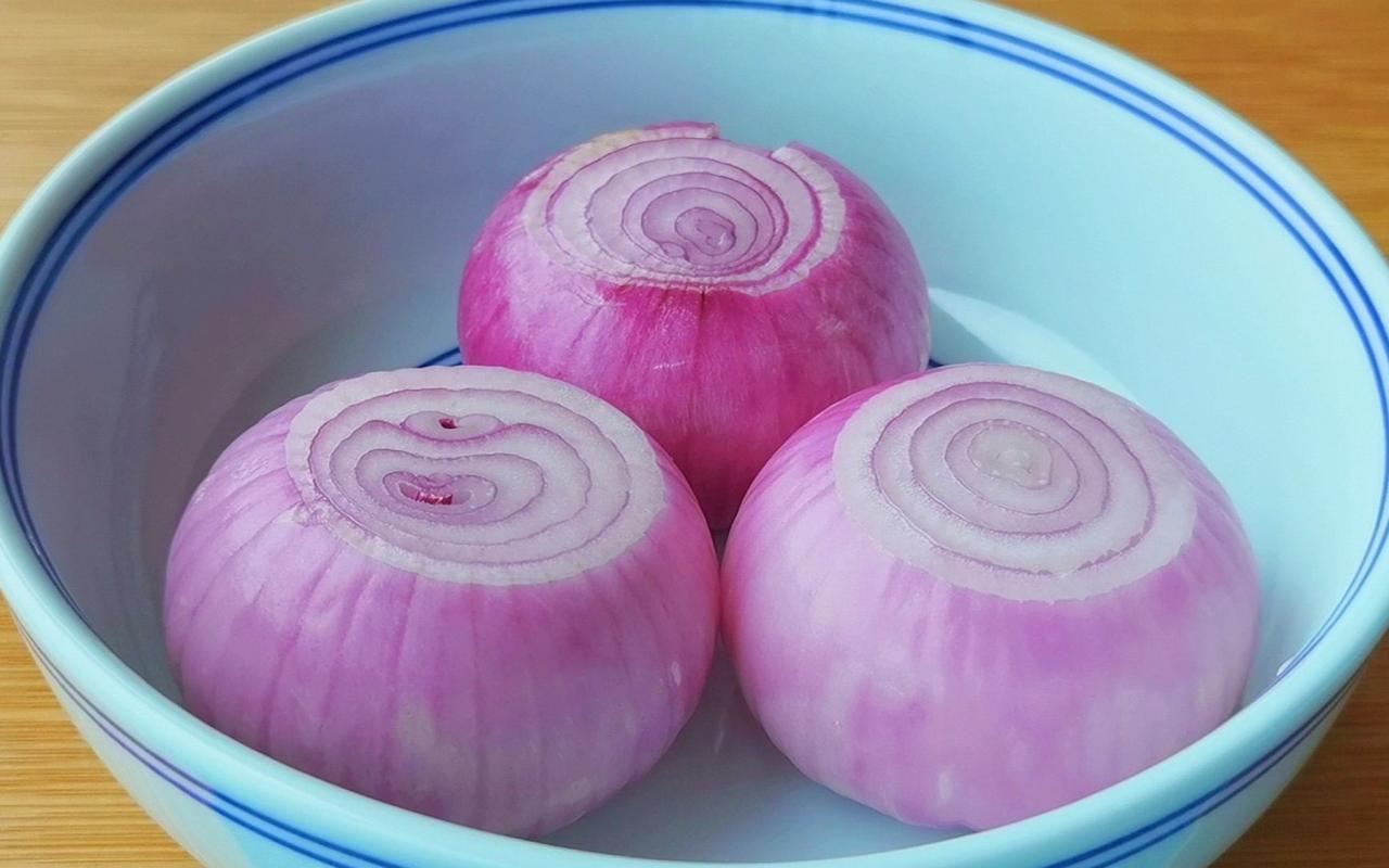 洋葱是肺病的夺命葱？医生劝告：不想肺毁掉，2物要学会忌口

许多人都知道，洋葱对