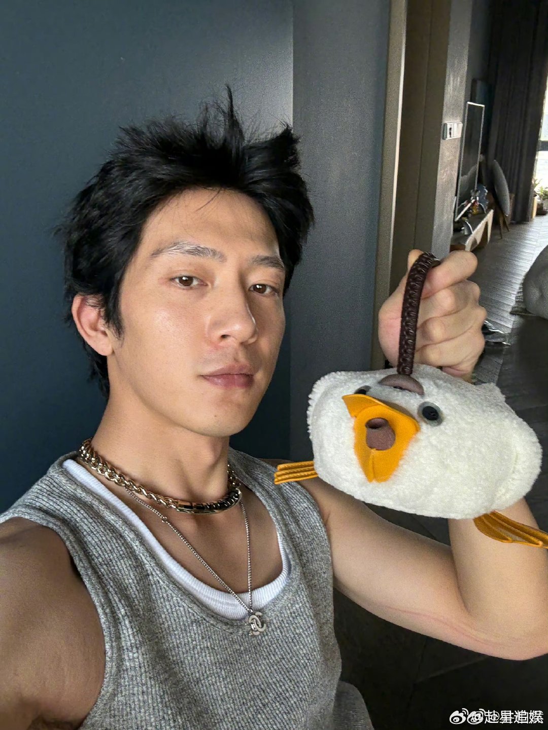 井柏然 魅魔 不是所有男演员都能把"勾人"演得不油腻，井柏然属于老天赏饭吃那种 