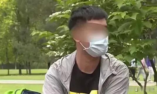 在广西柳州，贾某在酒后闲暇时与一名女子在网上聊天。随着聊天的深入，两人决定在宾馆