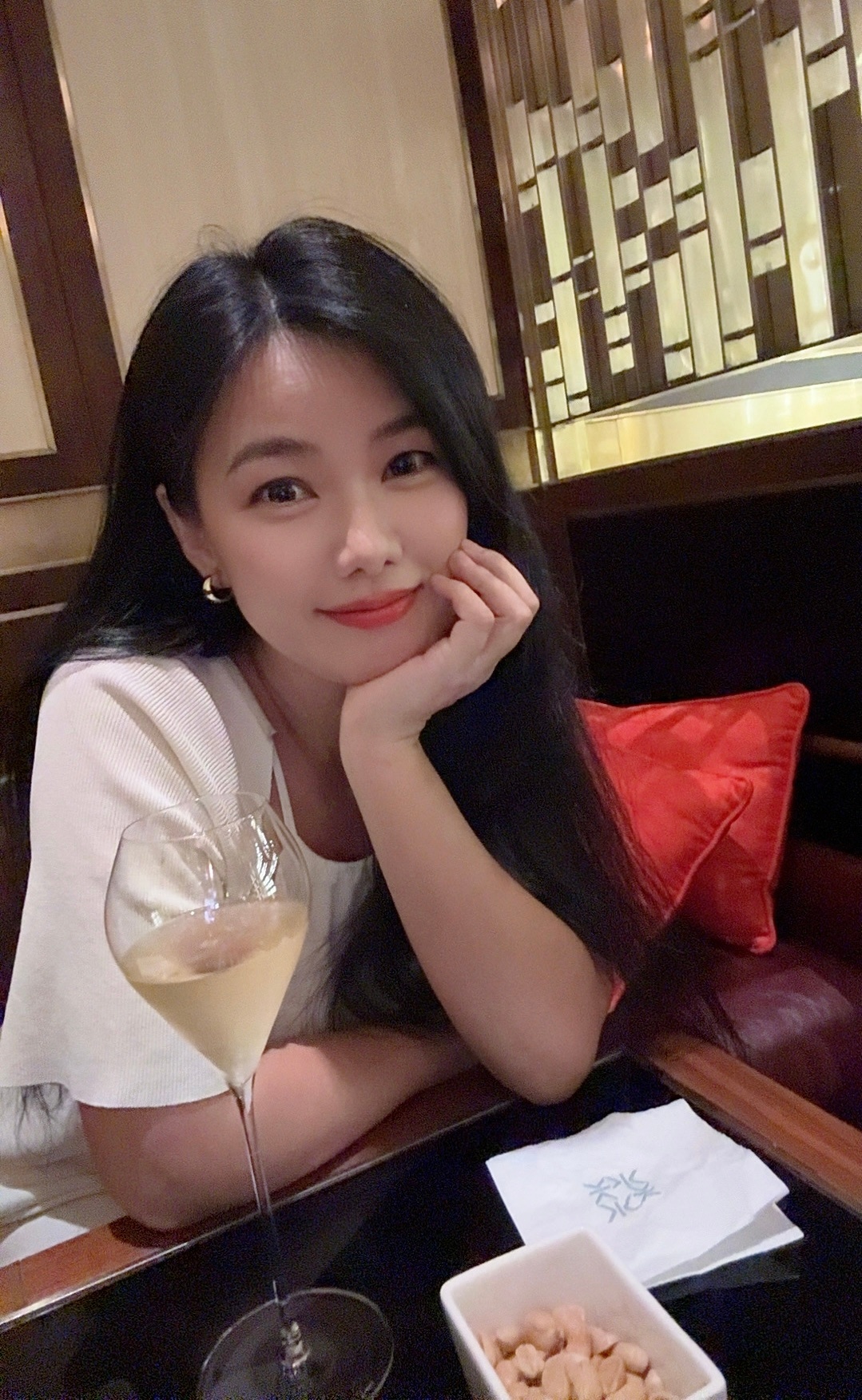 你们配个词晨曦说