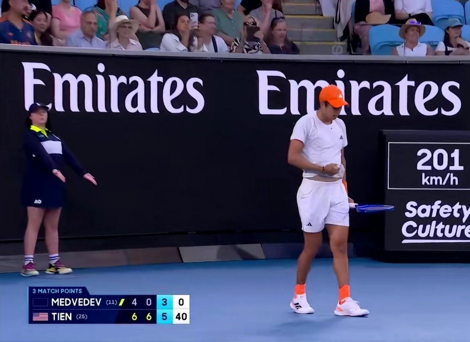 勒纳钱晋级澳网8强勒纳钱首进大满贯八强 澳网大冷门！勒纳钱两小时速胜，让梅德韦杰