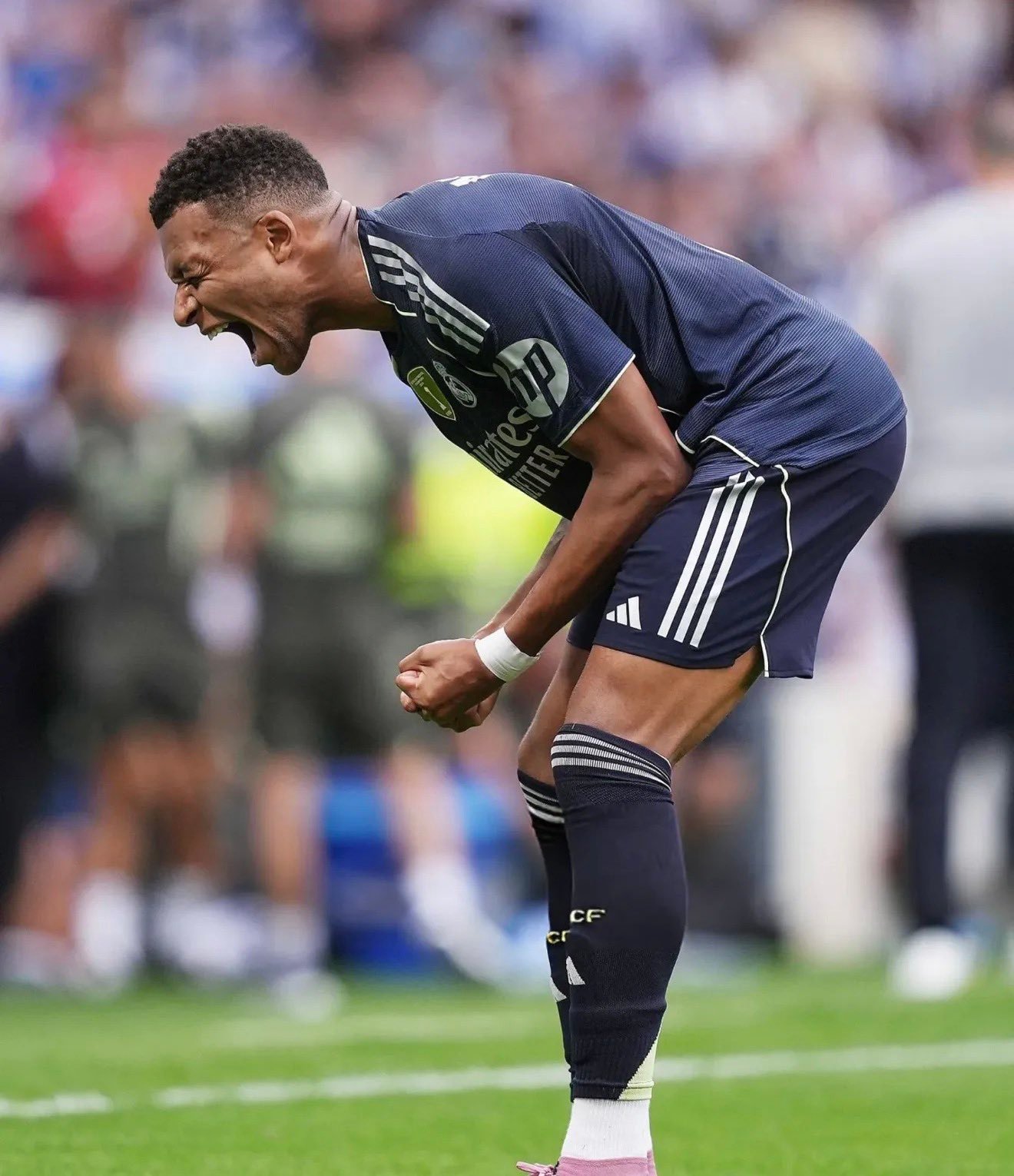 C罗和c罗一起siu到最后皇马瓦伦西亚0比2皇马 🚨皇马队史前90场进球最多的