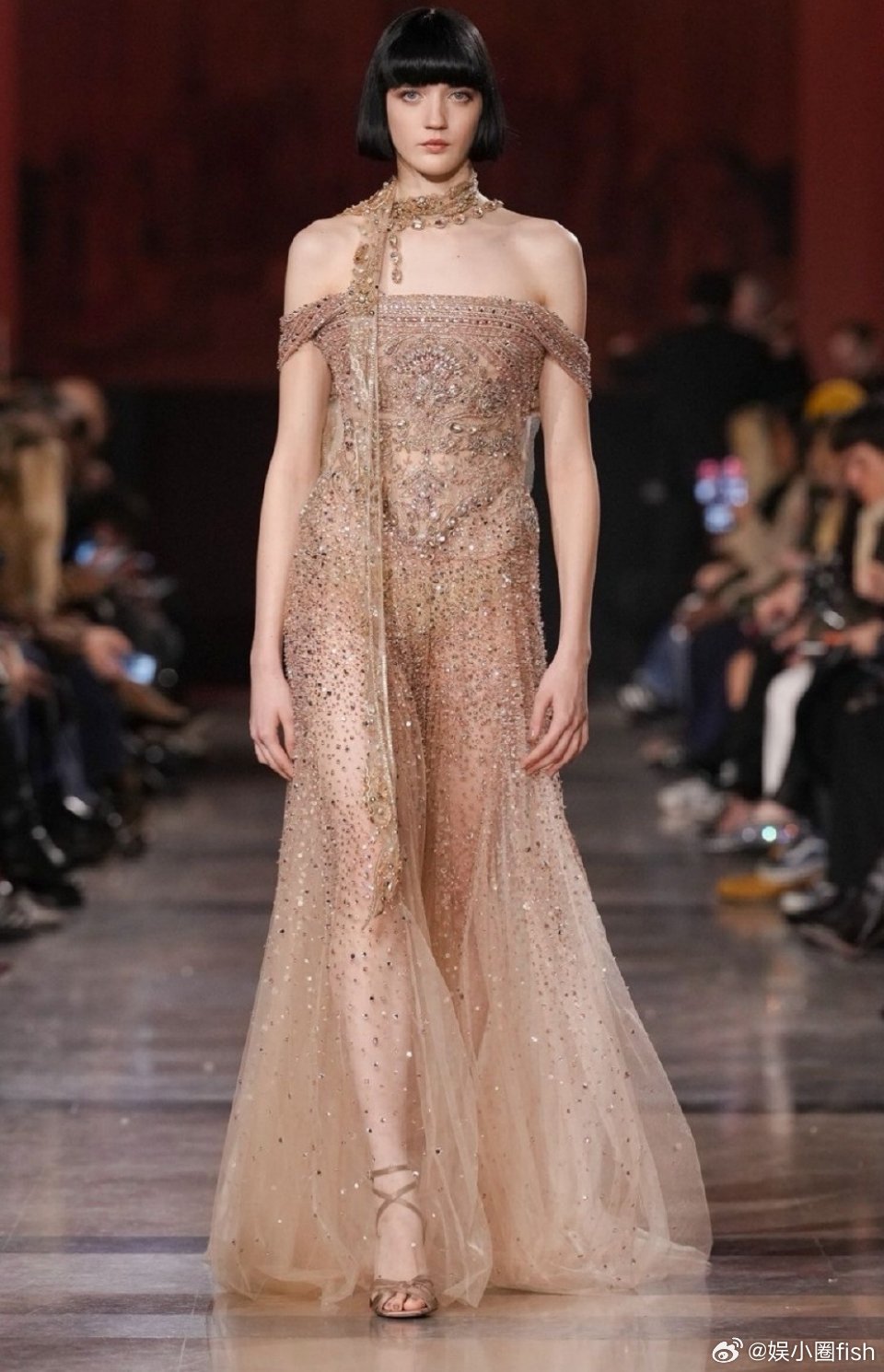刘亦菲演绎ElieSaab2026春夏高定，亮相宝格丽活动 ​​​