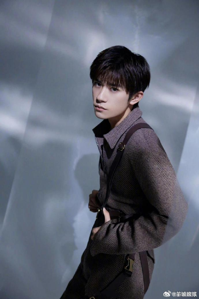 【谁是你心目中的内娱高智感天花板？】他们颜值与脑力并存，气质和底蕴兼具，举手投足