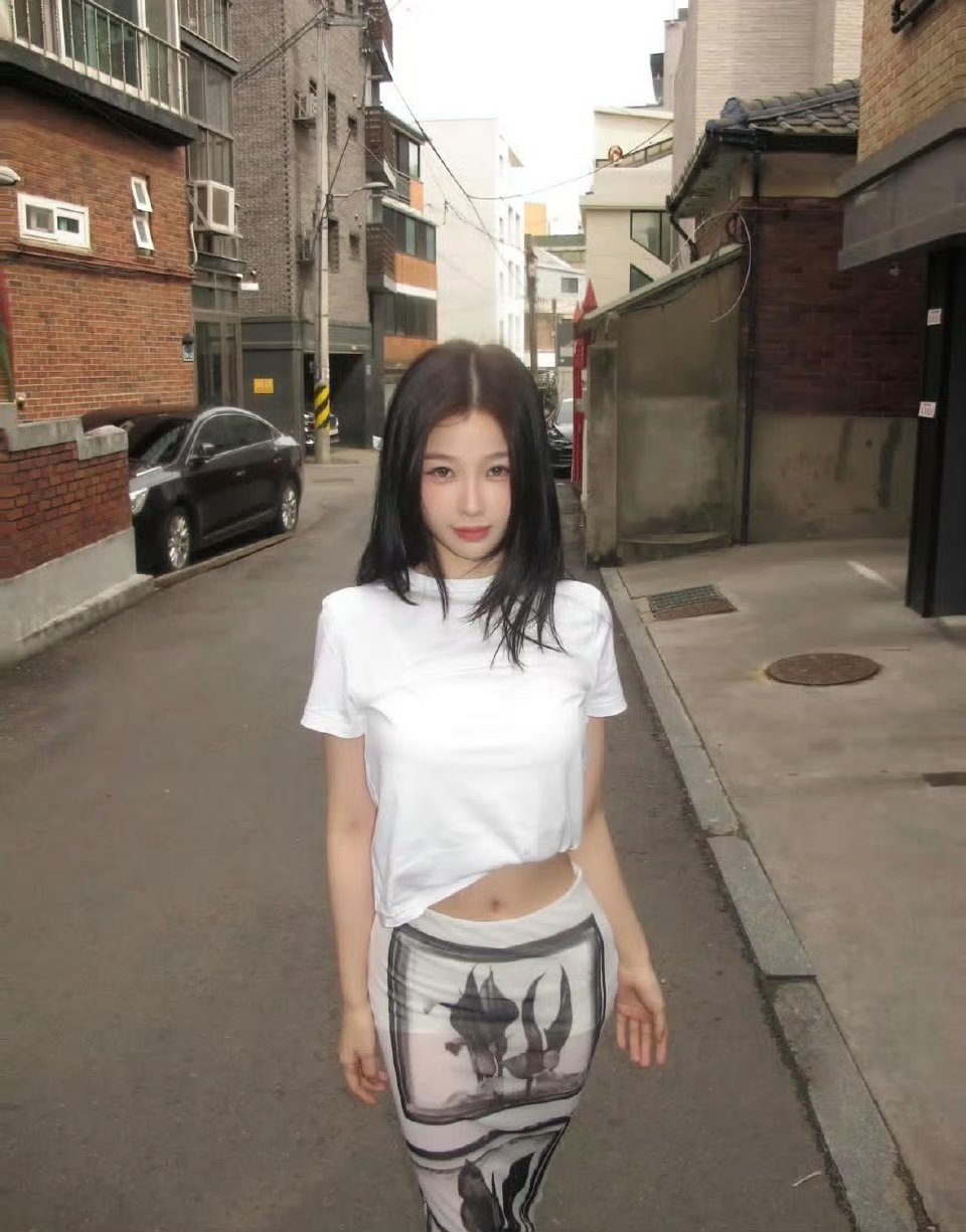 虞书欣更新ig，窝家女神身材很曼妙哟~😋 