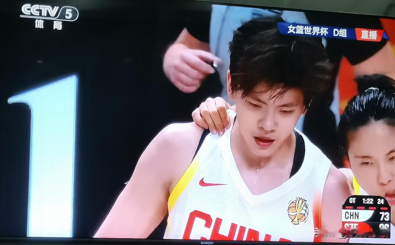 那些吹张子宇的看完这场逆转捷克的比赛是什么想法！

中国女篮能够逆转取胜捷克最大