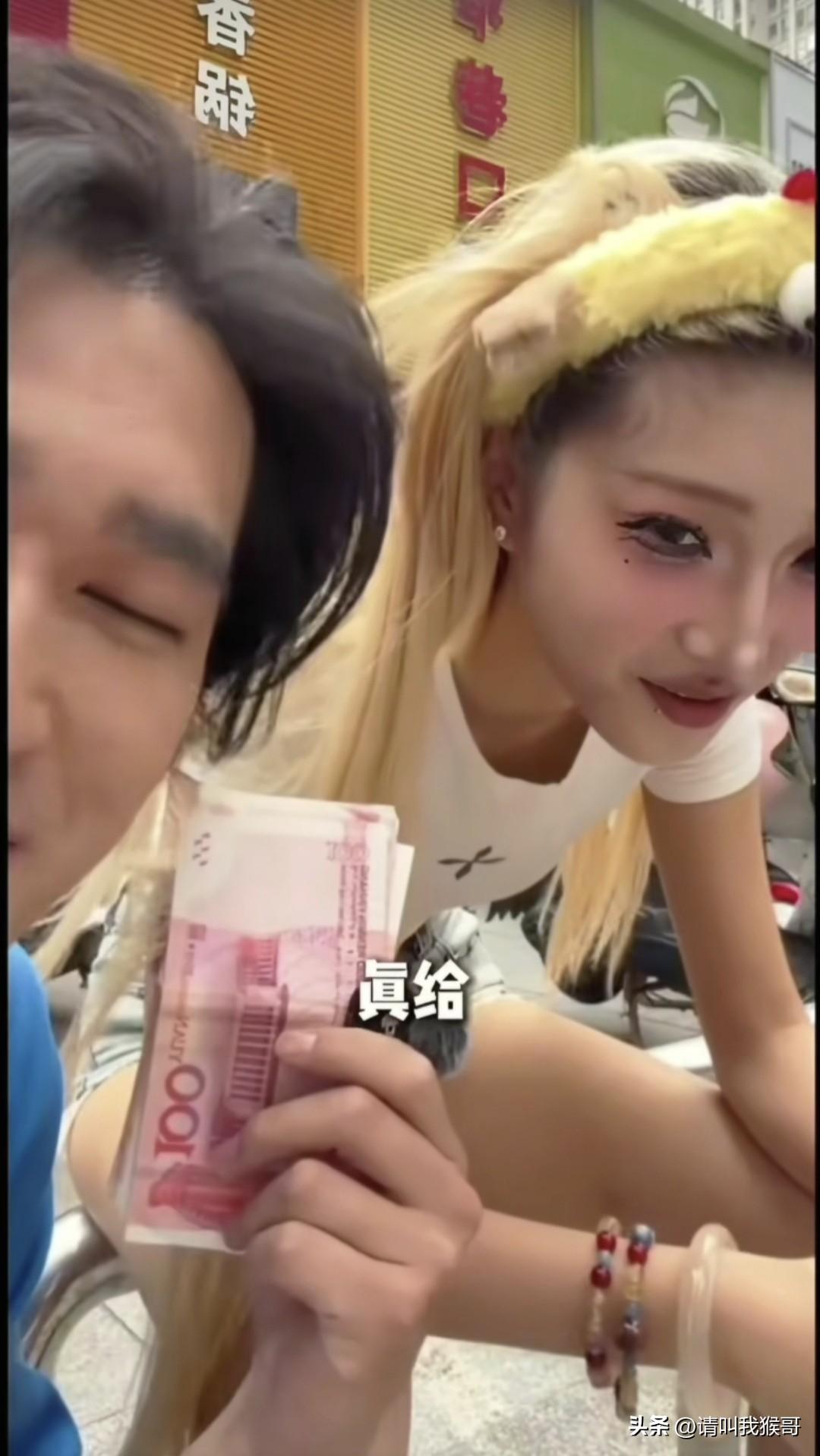 每年到了这个时候，就会出现一位“草根作文高手”，以前是农民工、环卫工，今年是“精