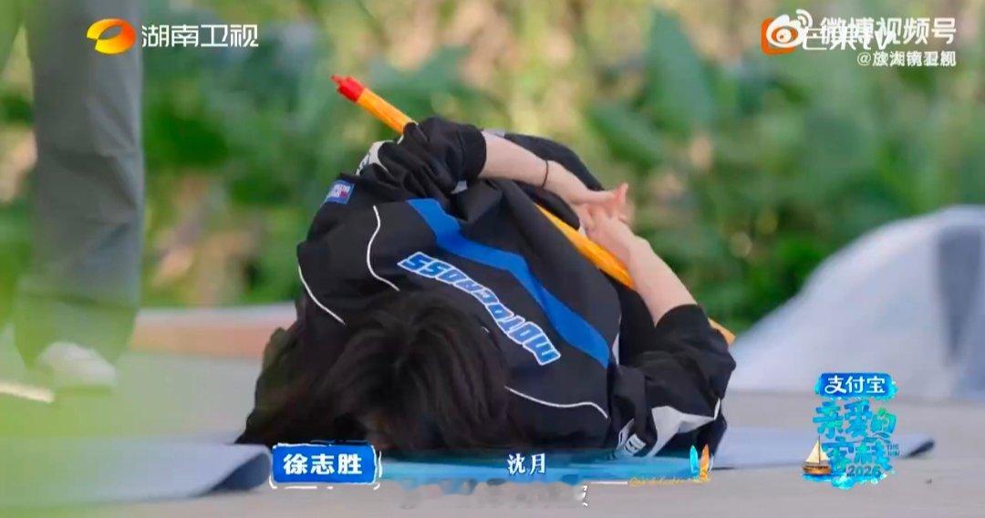 亲爱的客栈全员开启体能训练亲爱的客栈沈月核心力量封神！对战健身客人丝滑完胜，灵魂