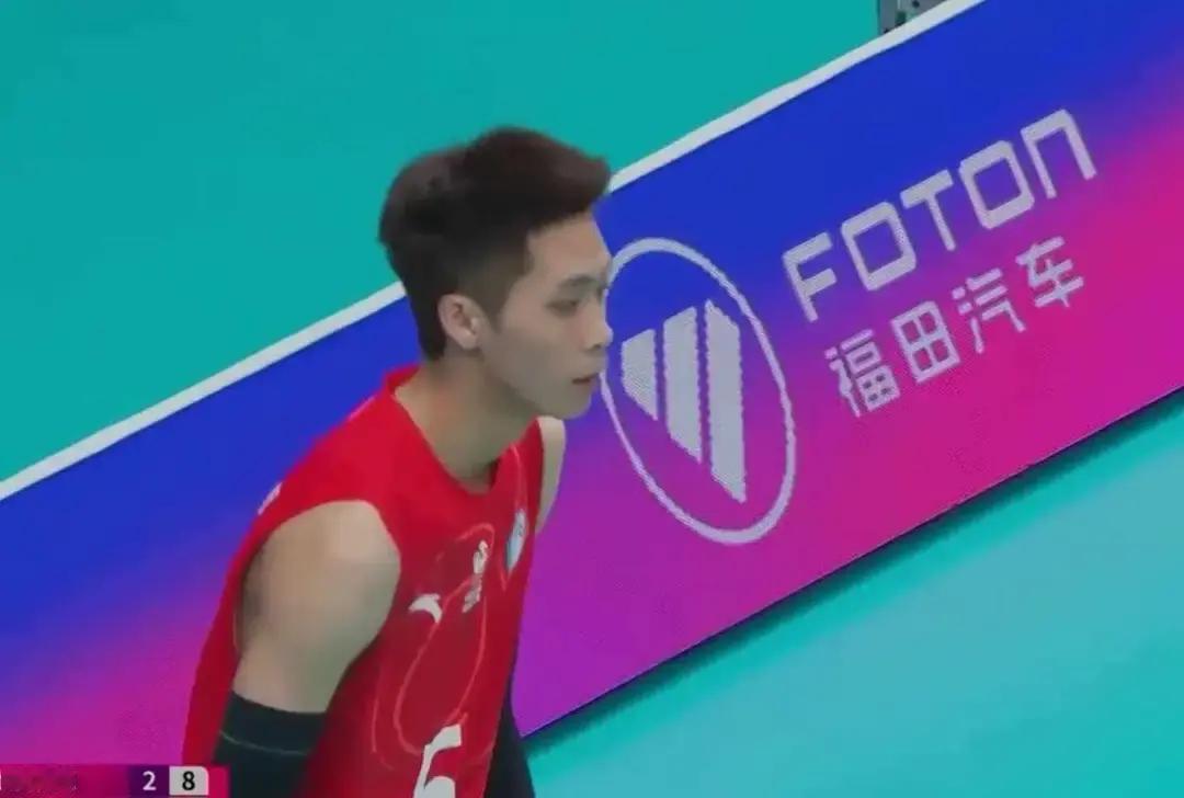 0-3被横扫！北京男排今晚打疯了
 
广东台山队刚踏进光彩体育馆，就撞上一堵墙。