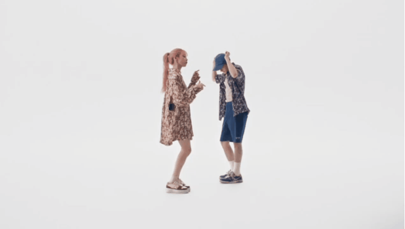 #宋雨琦庆怜cha了freak# 哇哦～起猛了，看到庆怜和宋雨琦合拍双人大片了[