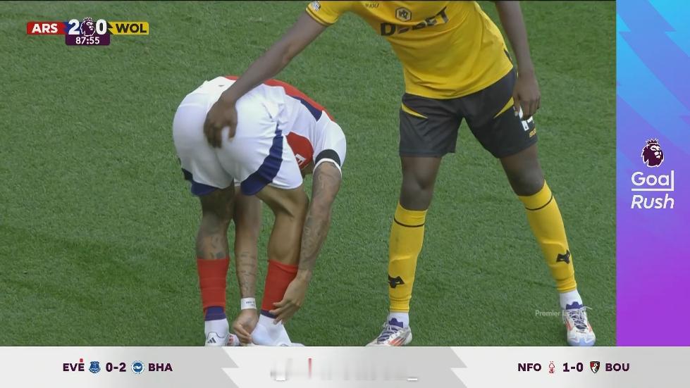 狼队莫斯克拉去年抠热苏斯屁股，本轮在热苏斯压力下自摆乌龙😂 