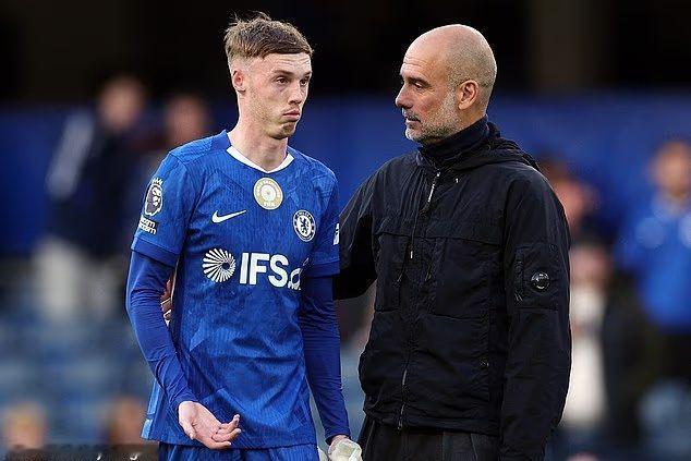 在本轮英超0-3惨败给曼城后，切尔西跟队记者KIERAN GILL撰写专栏，谈到