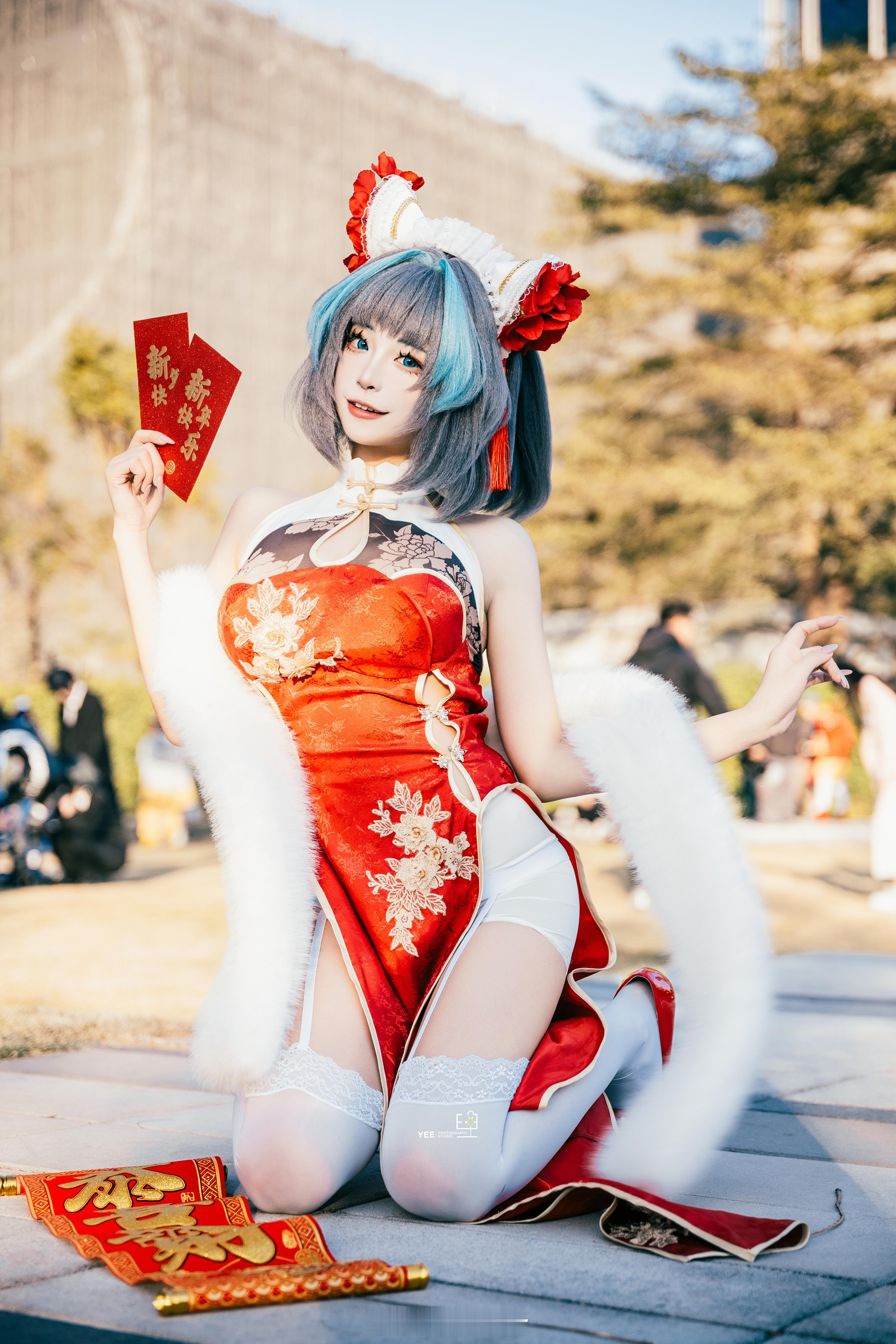 碧蓝航线[超话]  跨次元群星闹新春  和柴郡一起迎接新年叭～📷 