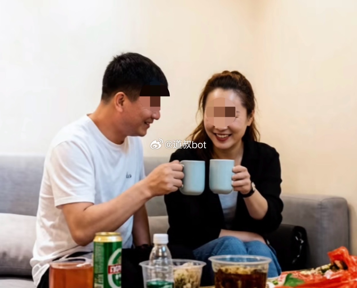 看图猜猜猜第三十一期，第一次拘束，第二次主动。 