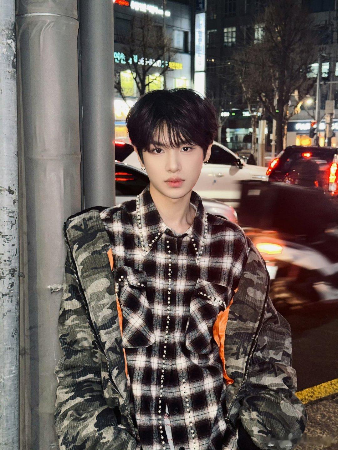 黄明昊 hmh黄明昊我的妈耶 hmh黄明昊张十一 hmh黄明昊新专辑glitch