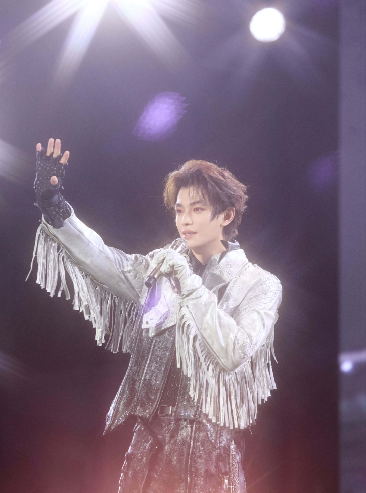 丁禹兮首登超级巅峰之夜舞台 歌手丁禹兮即将上线！太宝藏了家人！超级巅峰之夜，一起