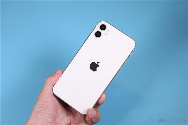 📢苹果客服发话啦，iPhone 13 已过时，不会再在苹果官方渠道上架咯。苹果