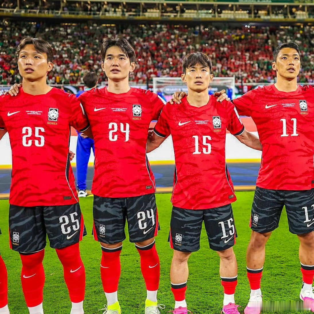 在2026年6月12日美加墨世界杯A组首轮韩国对阵捷克的焦点战中，中场大将黄仁范