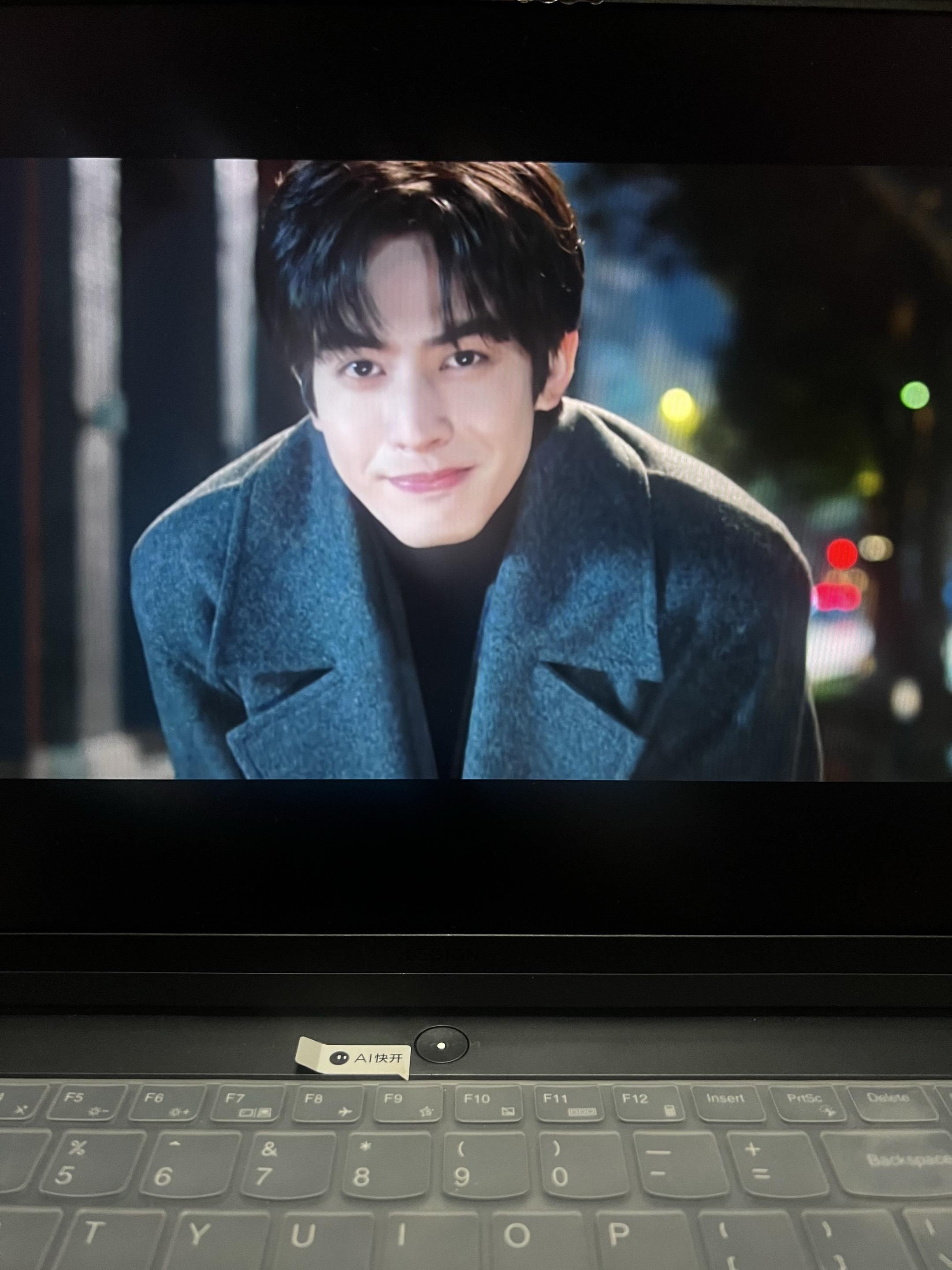 三秒足够让我爱上你了！🥰。