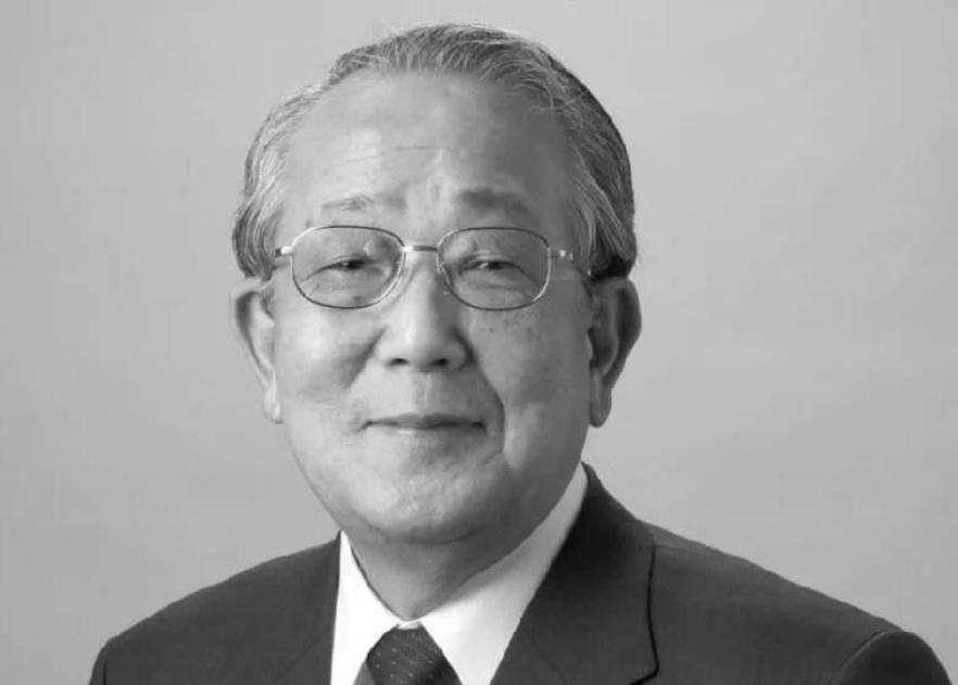 稻盛和夫说：“最快的成功方法就是，保持对一件事情的专注，不停地重复，不停地深钻，