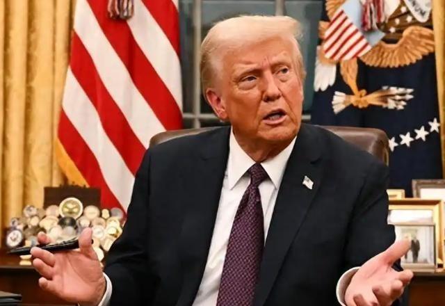 特朗普将比肩罗斯福。外网传闻，特朗普中风就医。甚至有言论称，已经危及到生命了。如