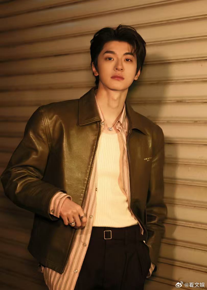 林一签约加入万达电影林一成为万达电影星伙伴 好期待 