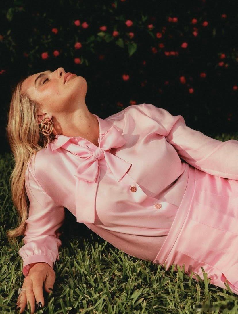 萨巴伦卡为GUCCI拍的大片。这气场太强了。女魔头。wta网坛风云