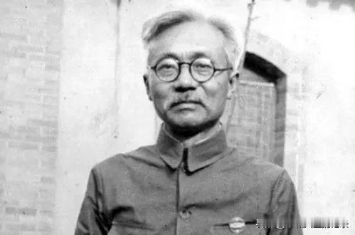 林伯渠曾参加南昌起义、长征等重要革命活动，任陕甘宁边区政府主席。新中国成立后，林